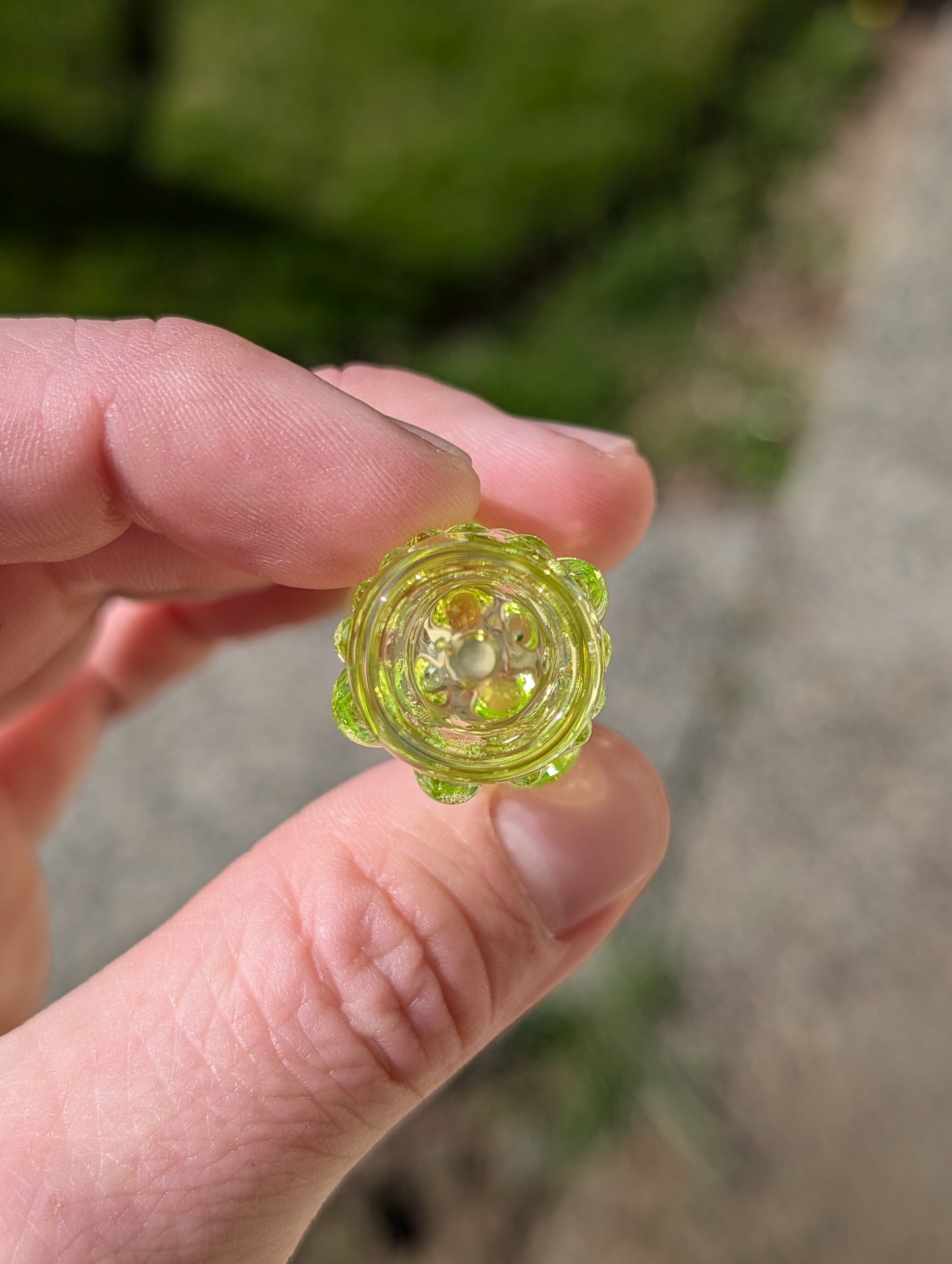 Uranium glass doughnut chillum